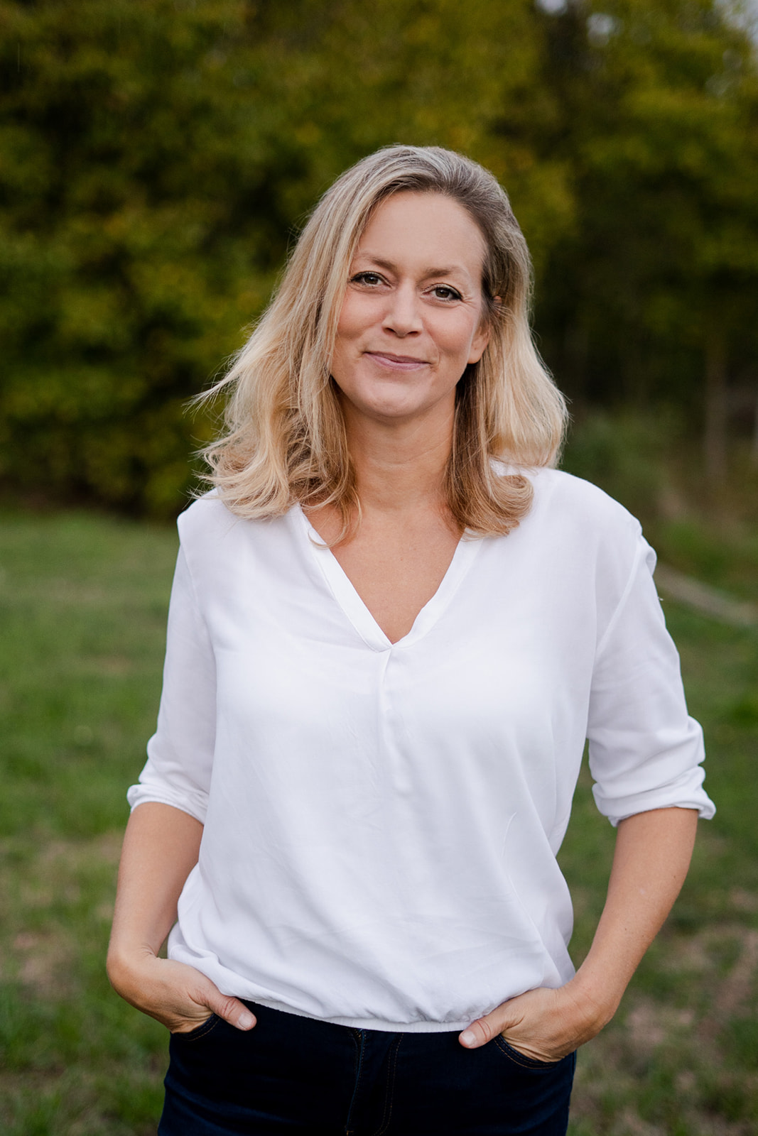 Hiszem, hogy minden találkozás különleges. Örömmel fogadlak, ha érzed a hívást a LélekFény kezelésre